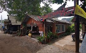 Pp Red Tuna Hut
